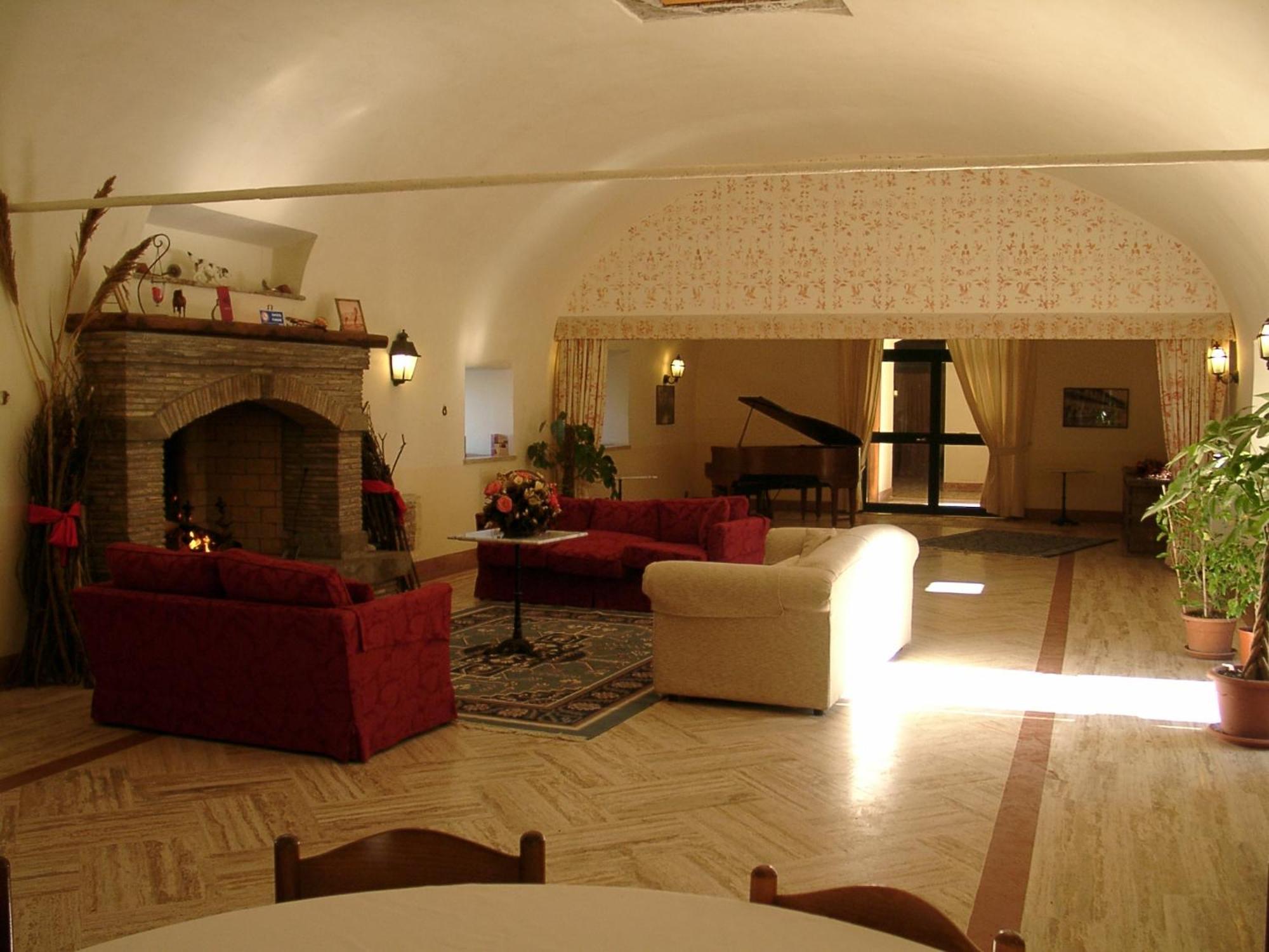 Agriturismo Pantano Borghese Монте-Компатри Экстерьер фото