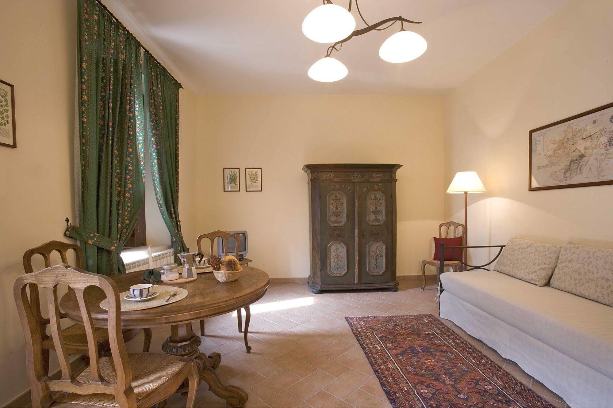 Agriturismo Pantano Borghese Монте-Компатри Экстерьер фото