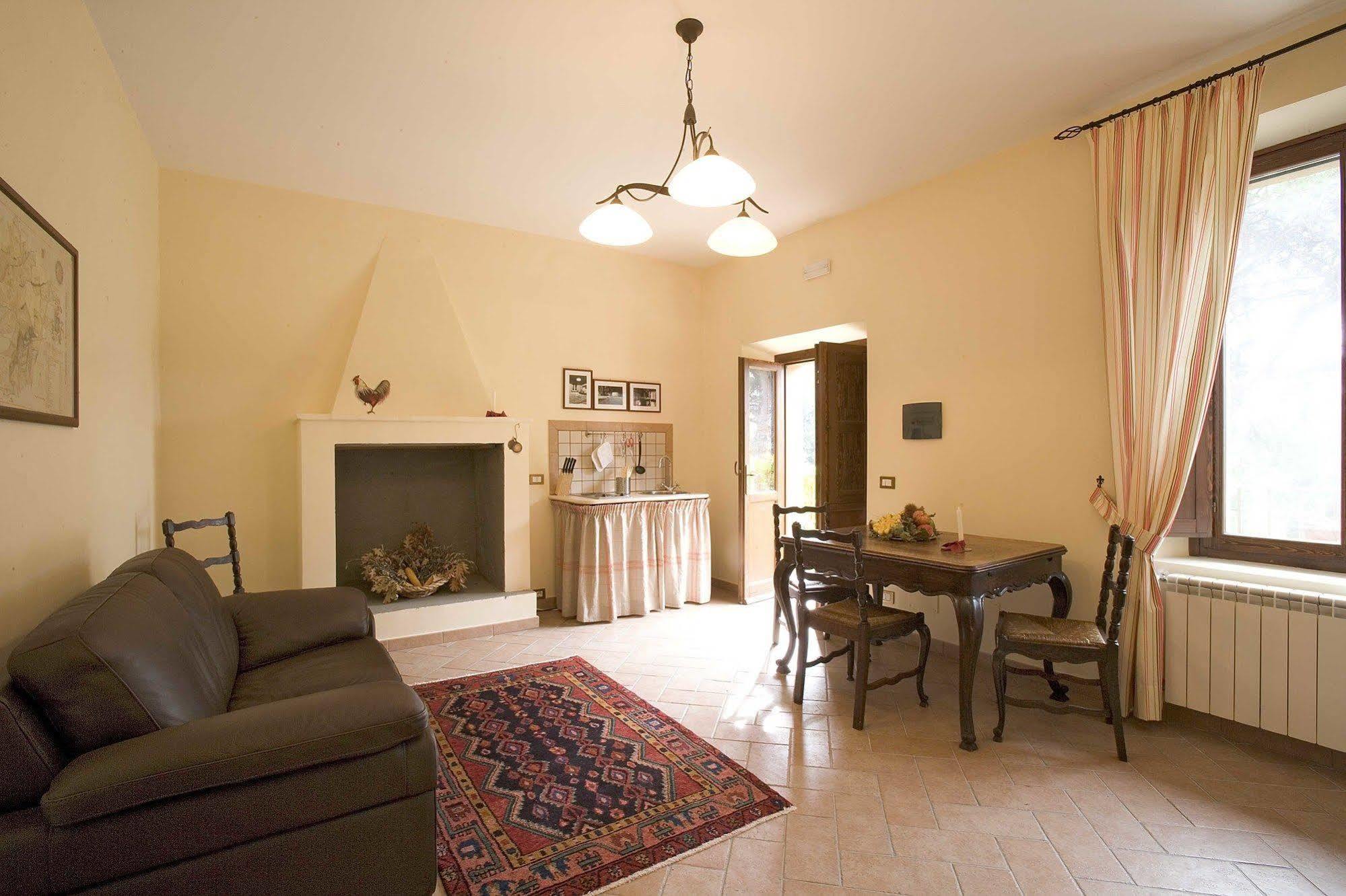 Agriturismo Pantano Borghese Монте-Компатри Экстерьер фото