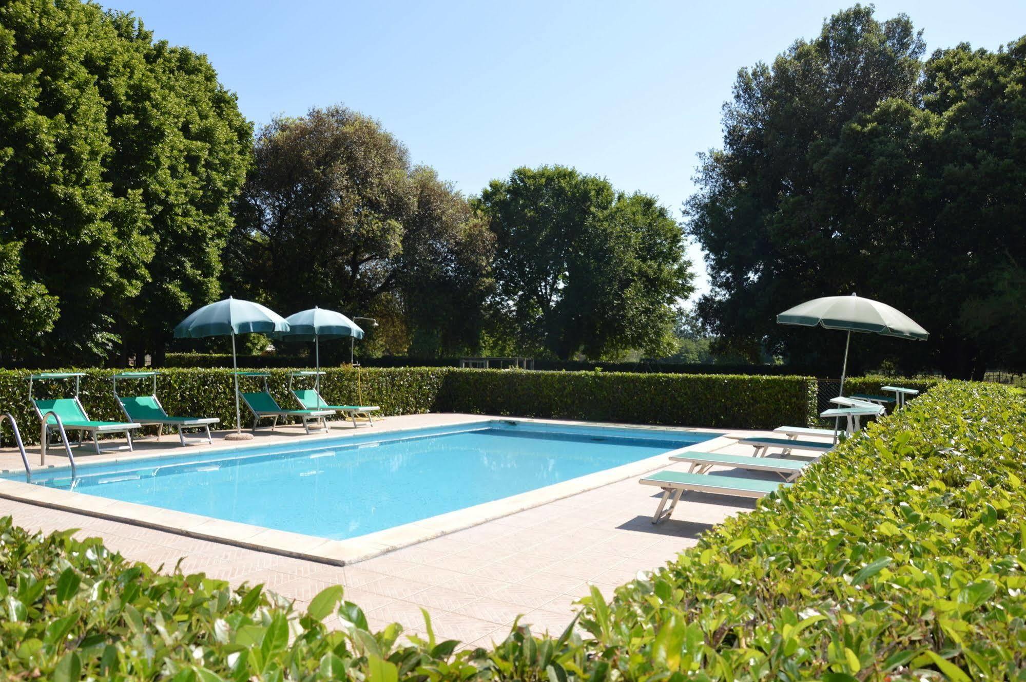 Agriturismo Pantano Borghese Монте-Компатри Экстерьер фото
