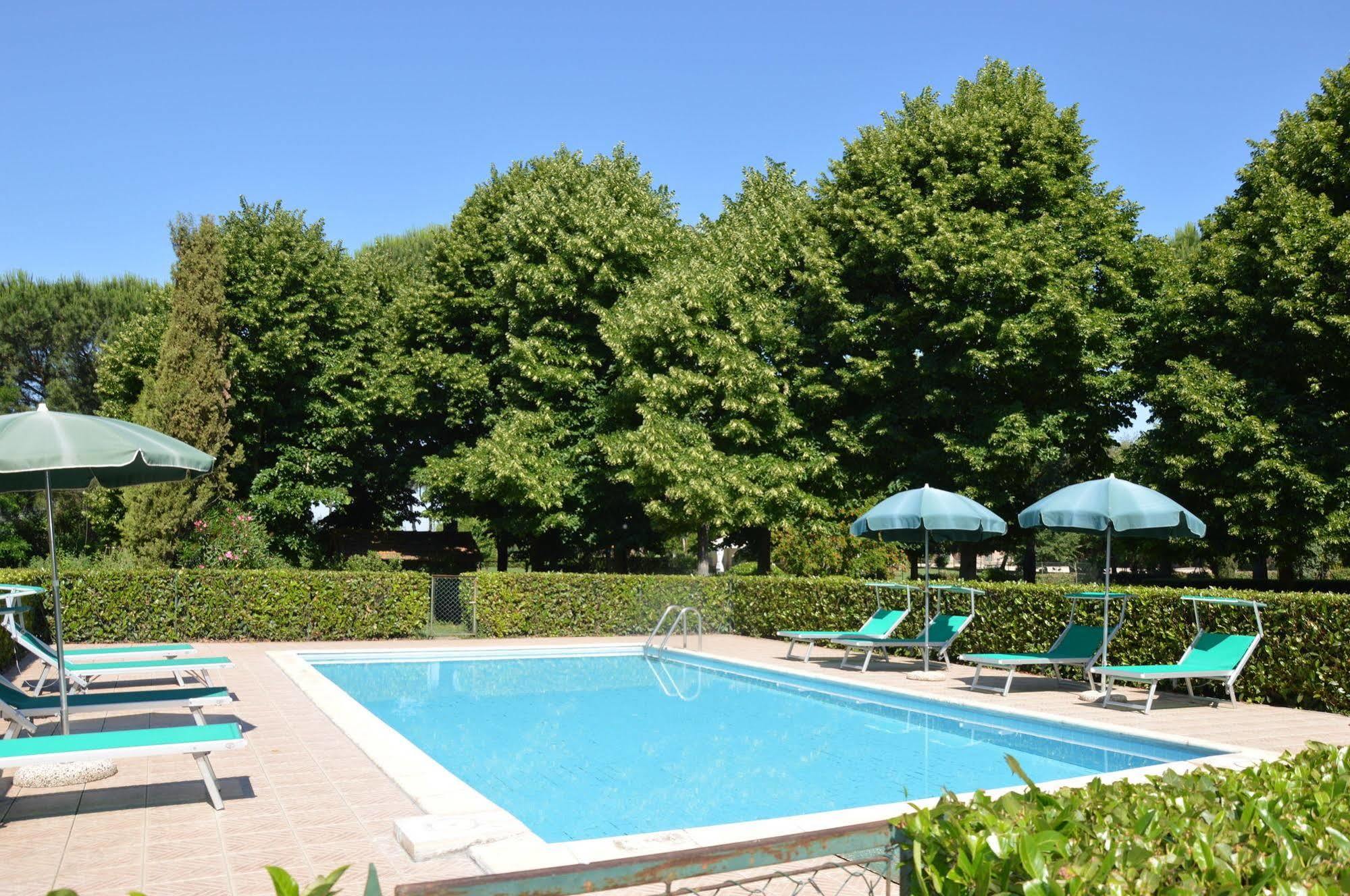 Agriturismo Pantano Borghese Монте-Компатри Экстерьер фото