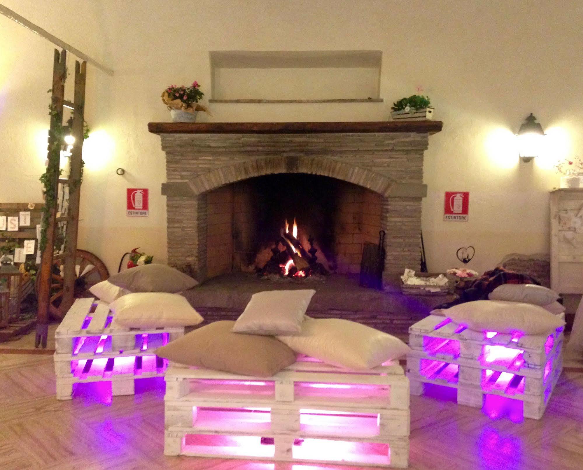 Agriturismo Pantano Borghese Монте-Компатри Экстерьер фото
